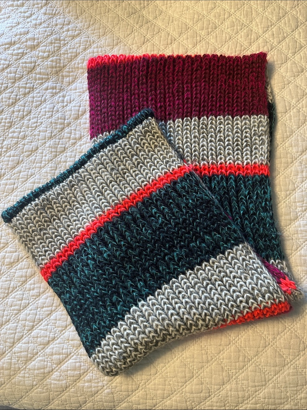 ✨ 3 for $30 ✨ AEO Knit Infinity Scarf